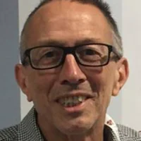 تيريل كارفر